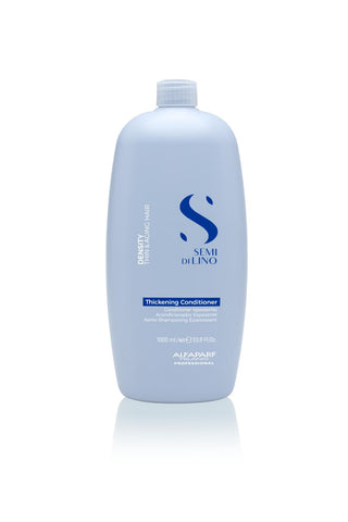 Semi Di Lino conditioner bottle on a white background